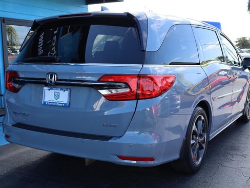 Used 2023 Honda Odyssey Elite image 4