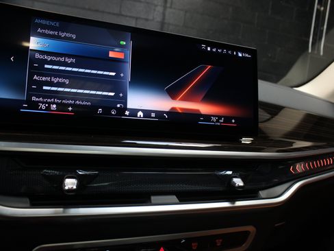 Used 2025 BMW X7 xDrive40i AWD/4WD image 50