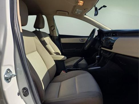 Used 2016 Toyota Corolla L image 12