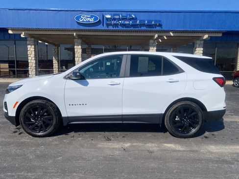 Used 2024 Chevrolet Equinox LS w/ LS Convenience Package image 6