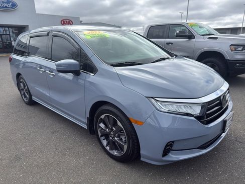 Used 2023 Honda Odyssey Elite image 9