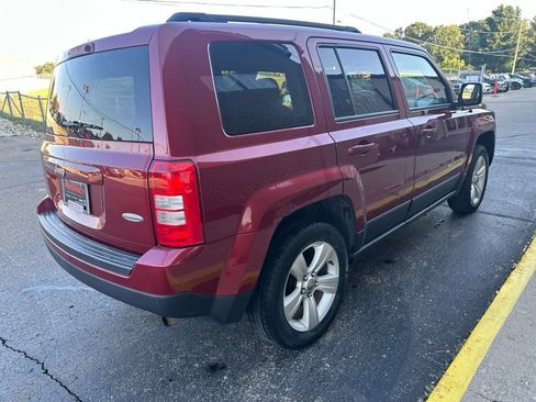 Used 2015 Jeep Patriot Latitude FWD image 3