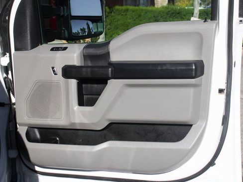 Used 2022 Ford F250 XL AWD/4WD image 40
