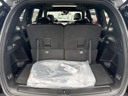 New 2025 Jeep Grand Cherokee L Limited w/ Black Appearance Package image 14