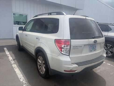 Used 2012 Subaru Forester 2.5X Premium AWD/4WD image 4