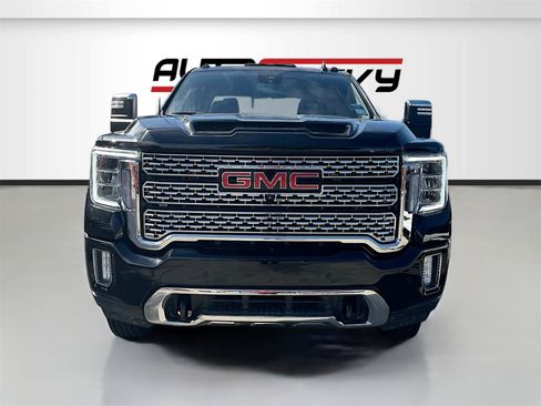 Used 2022 GMC Sierra 3500 Denali image 2