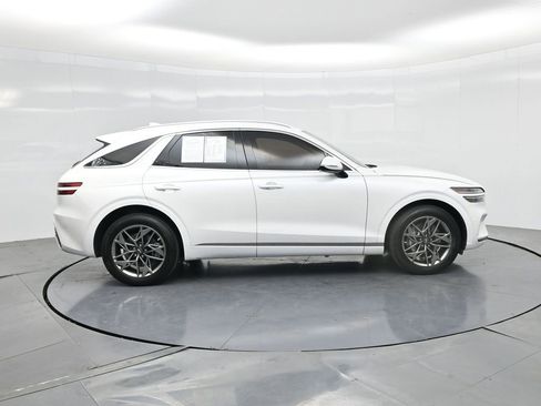 Used 2023 Genesis GV70 2.5T w/ Select Package AWD/4WD image 27