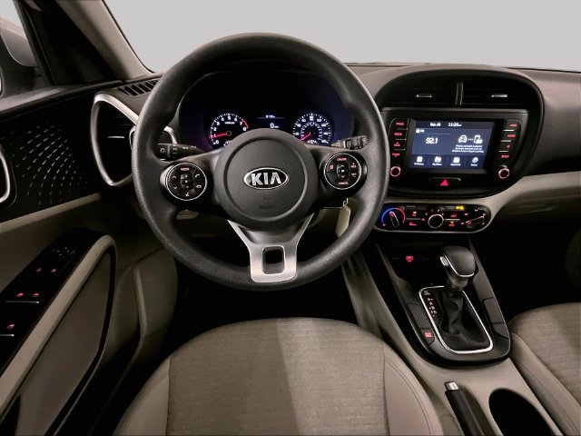 Used 2020 Kia Soul S FWD image 5