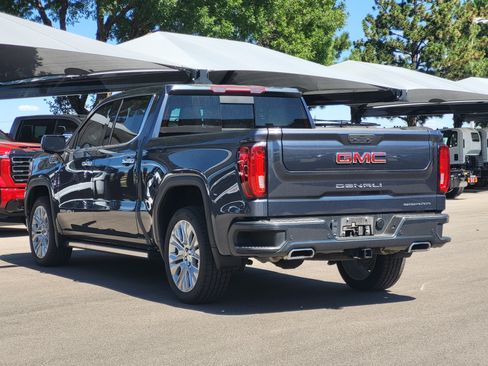 Used 2022 GMC Sierra 1500 Denali w/ Denali Premium Package AWD/4WD image 5
