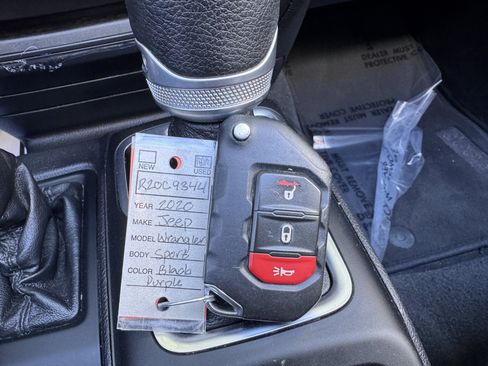 Used 2020 Jeep Wrangler Unlimited Sport S AWD/4WD image 30