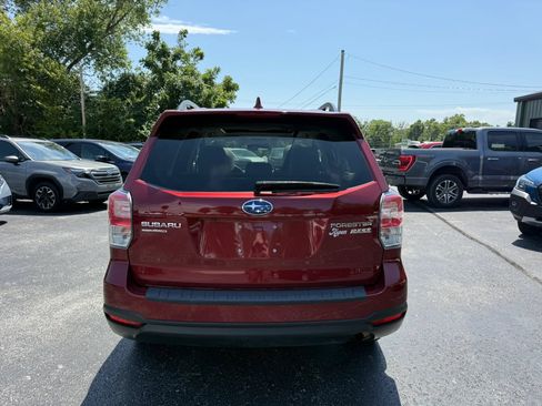 Used 2017 Subaru Forester 2.5i Premium AWD/4WD image 5