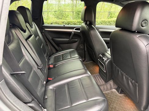 Used 2008 Porsche Cayenne Turbo image 27
