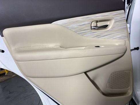 Used 2017 Nissan Murano SL w/ SL Technology Package image 26