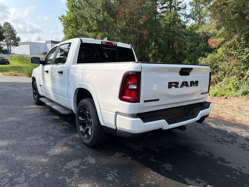 Certified 2025 RAM 1500 Big Horn AWD/4WD image 8