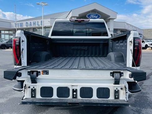 Used 2024 GMC Sierra 2500 AT4 w/ AT4 Premium Plus Package image 20