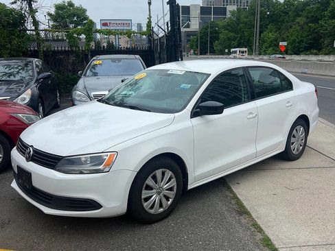 Used 2013 Volkswagen Jetta S FWD image 1