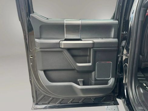 Used 2016 Ford F150 Lariat w/ Equipment Group 502A Luxury AWD/4WD image 17