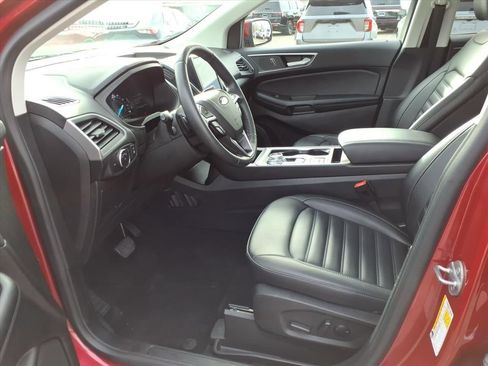 Certified 2022 Ford Edge SEL w/ Convenience Package image 11
