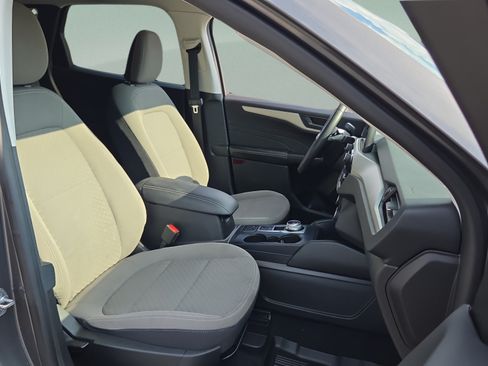 Used 2022 Ford Escape SE w/ SE Sport Appearance Package FWD image 15