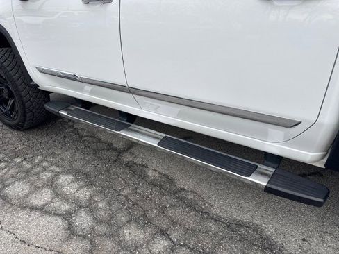 Used 2024 Chevrolet Silverado 3500 High Country w/ Technology Package image 7