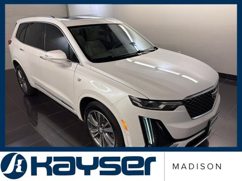 Used 2020 Cadillac XT6 Premium Luxury AWD/4WD image 1