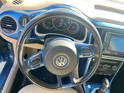 Used 2019 Volkswagen Beetle 2.0T SE w/ SE Premium Package image 11
