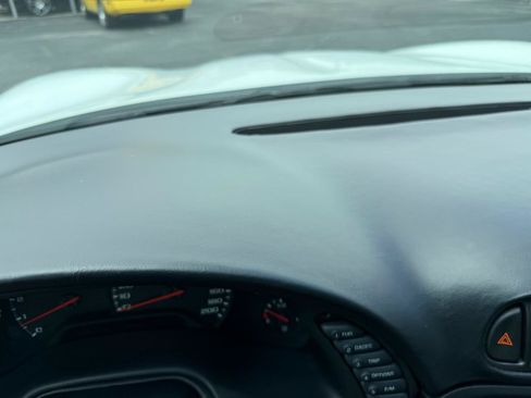 Used 1998 Chevrolet Corvette Coupe RWD image 47