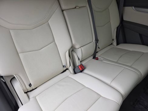 Used 2021 Cadillac XT5 Premium Luxury w/ LPO, Premium Carpet Package image 20