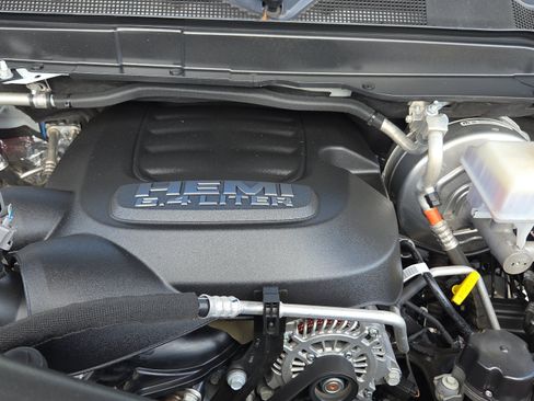 Used 2024 RAM 2500 Big Horn w/ Bed Utility Group image 14