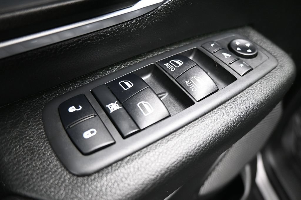 Used 2019 RAM 1500 Big Horn AWD/4WD image 11