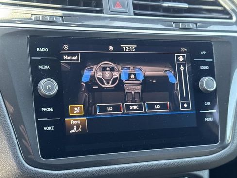 Used 2023 Volkswagen Tiguan SE w/ Panoramic Sunroof Package FWD image 13