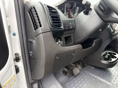 Used 2025 RAM ProMaster 2500 w/ Convenience Group FWD image 23