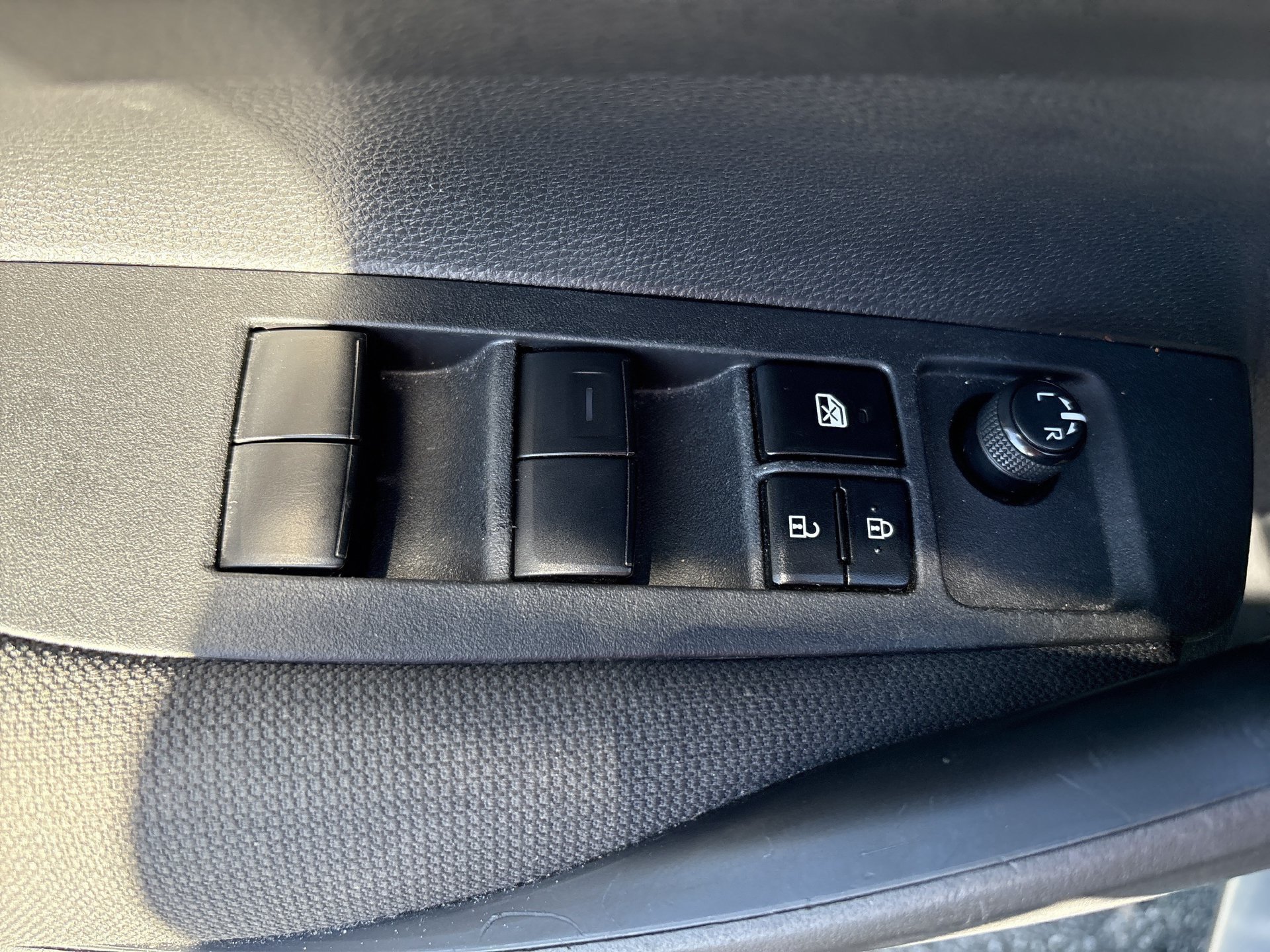 Used 2024 Toyota Corolla LE FWD image 14