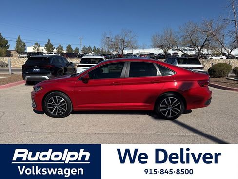 New 2026 Volkswagen Jetta SE FWD image 2