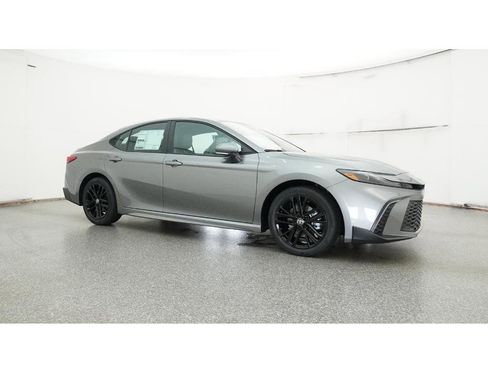 New 2026 Toyota Camry SE image 28