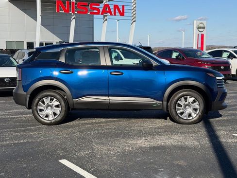 New 2026 Nissan Kicks S image 3