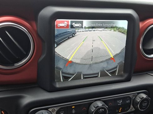 Used 2021 Jeep Wrangler Unlimited Rubicon AWD/4WD image 18
