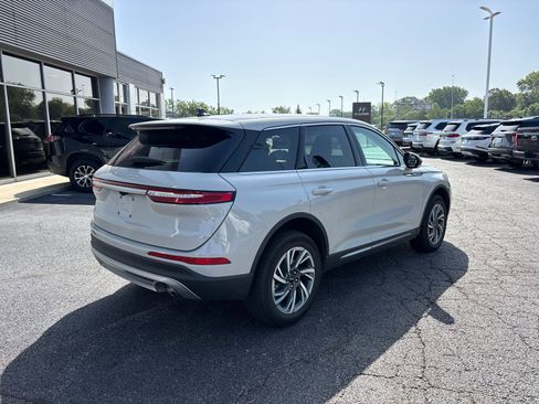 Certified 2023 Lincoln Corsair AWD w/ Rear Removable Package Tray image 7