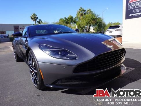 Used 2020 Aston Martin DB11 Coupe image 41
