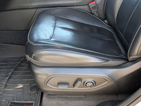 Used 2021 Jeep Grand Cherokee L Limited image 13