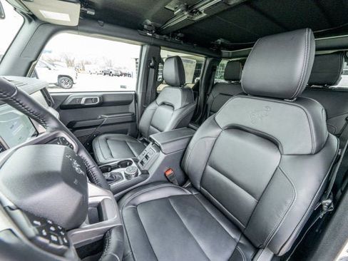 Used 2025 Ford Bronco Outer Banks image 33