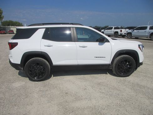 New 2026 GMC Terrain Elevation w/ Black Edition FWD image 3
