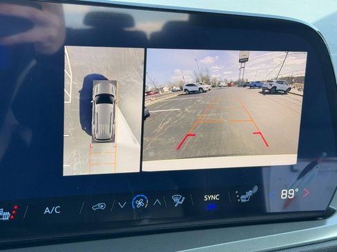 New 2026 Chevrolet Traverse LT w/ Driver Confidence Package image 33