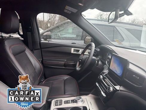 Used 2024 Ford Explorer ST-Line w/ Class IV Trailer Tow Package image 10