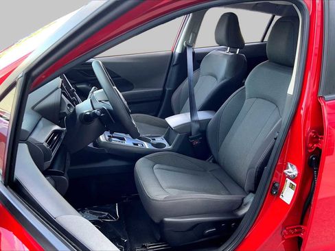 Used 2024 Subaru Crosstrek 2.0i Premium AWD/4WD image 9