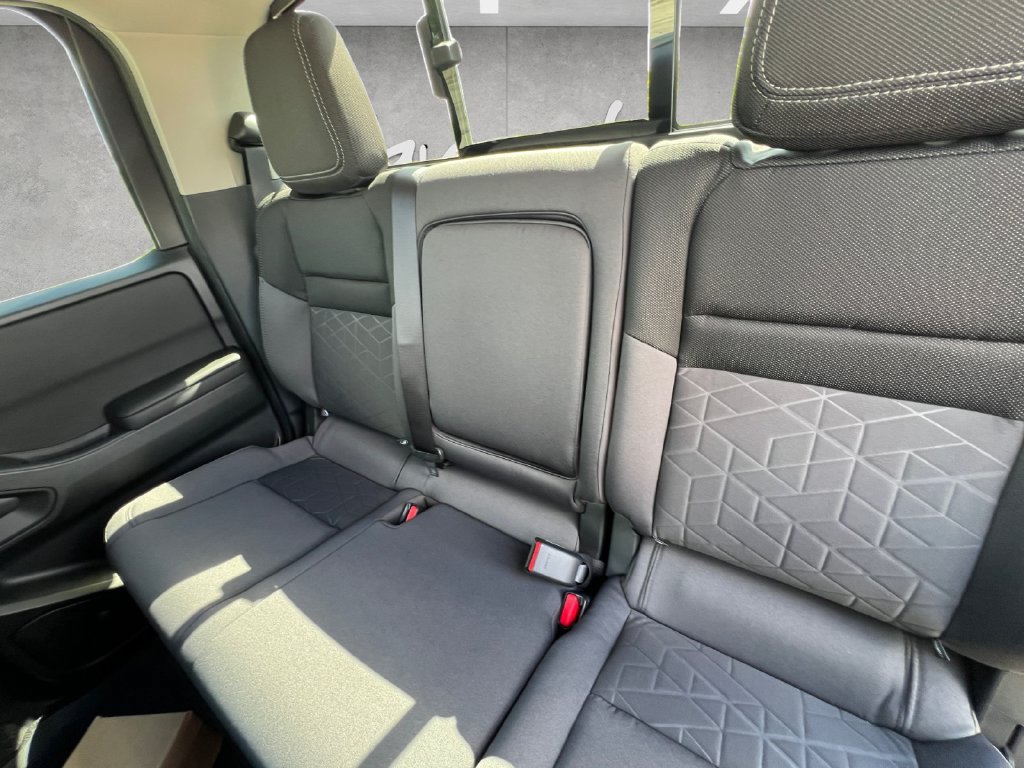 New 2026 Nissan Frontier SV w/ SV Convenience Package RWD image 23