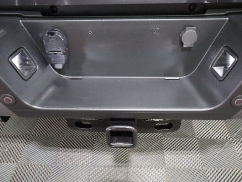 Used 2022 Ford F250 Lariat w/ Lariat Ultimate Package AWD/4WD image 26