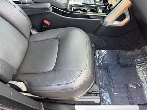 Used 2020 Land Rover Range Rover Long Wheelbase HSE image 55