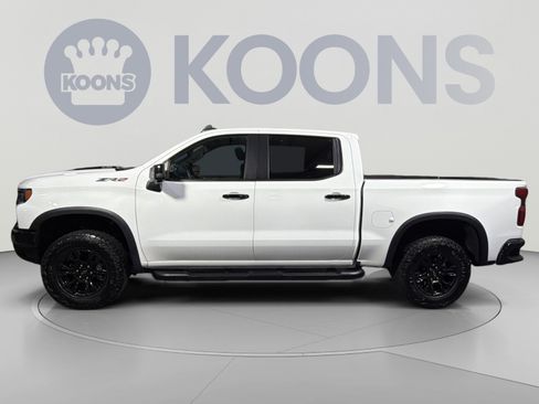 Used 2024 Chevrolet Silverado 1500 ZR2 w/ Technology Package AWD/4WD image 2