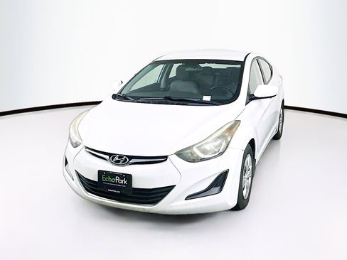 Used 2016 Hyundai Elantra SE image 3